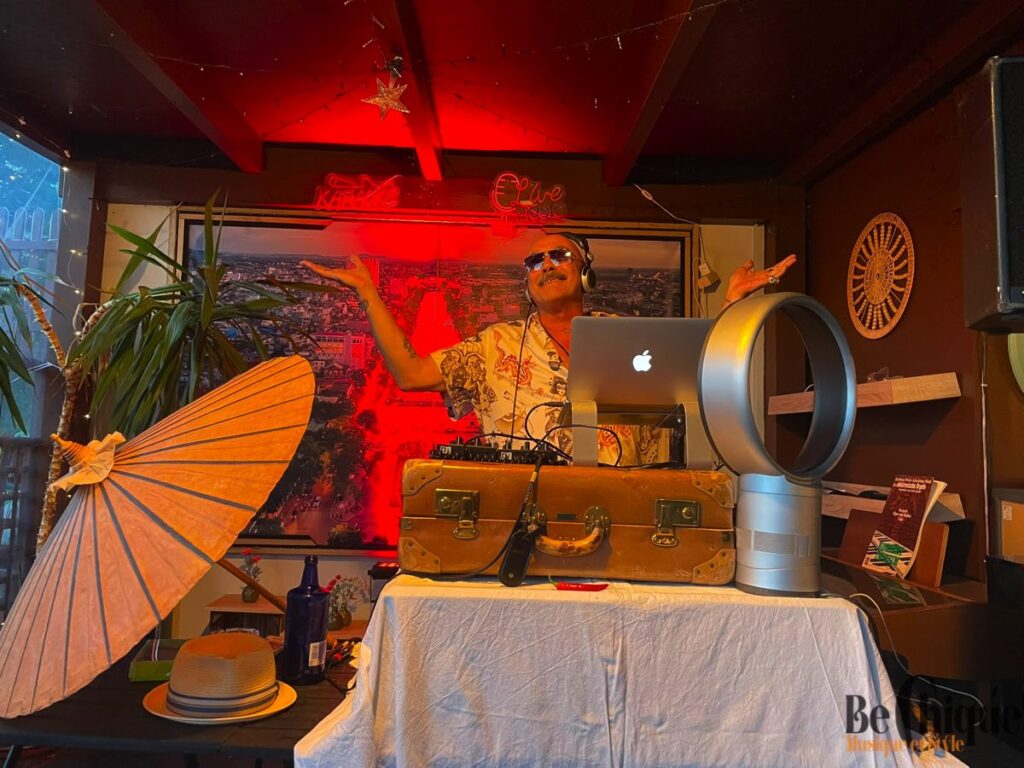 René VooDoo beim Auflegen.